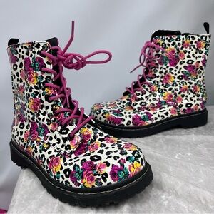 Torrid Betsey Johnson collab 9WW Floral Leopard  Combat Boots T-RYLEE leather